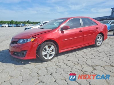 2014 TOYOTA CAMRY SE 4T1BF1FK0EU867688 - główne zdjęcie licytacji z USA - miniatura