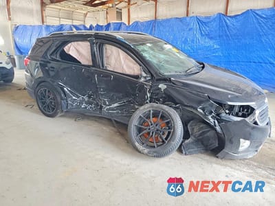 Czwarte zdjęcie samochodu z boku: 2020 CHEVROLET EQUINOX LT VIN:3GNAXLEX4LL150912 - miniatura