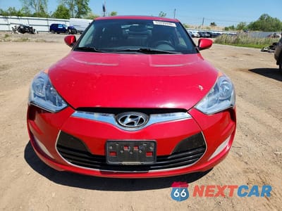 Piąte zdjęcie samochodu w środku: 2013 HYUNDAI VELOSTER BASE VIN:KMHTC6AD8DU106005 - miniatura