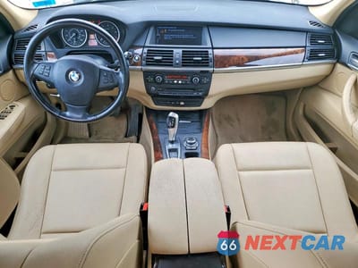 Zdjęcie 8 z 13 samochodu: 2012 BMW X5 XDRIVE35I VIN:5UXZV4C51CL755019 - miniatura