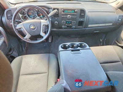 Zdjęcie 8 z 12 samochodu: 2013 CHEVROLET SILVERADO K1500 LT VIN:1GCRKSE78DZ248808 - miniatura