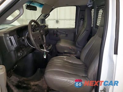Zdjęcie 7 z 13 samochodu: 2019 GMC SAVANA G2500 VIN:1GTW7AFP8K1159314 - miniatura