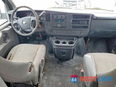 Zdjęcie 8 z 13 samochodu: 2014 CHEVROLET EXPRESS G2500 VIN:1GCWGFBA3E1121878 - miniatura