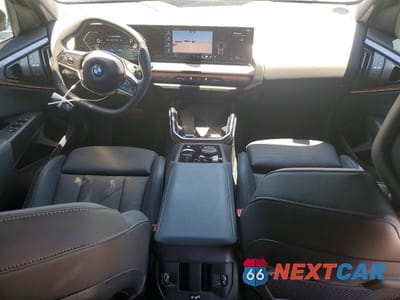 Zdjęcie 8 z 13 samochodu: 2025 BMW X3 30 XDRIVE VIN:5UX53GP02S9Y29919 - miniatura