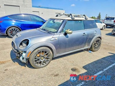 2010 MINI COOPER S WMWMF7C53ATZ73127 - główne zdjęcie licytacji z USA - miniatura