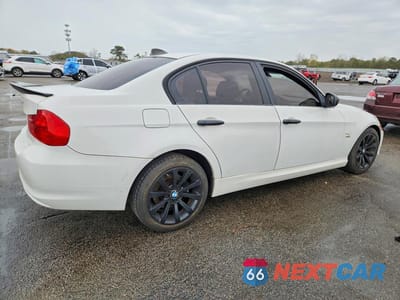 Trzecie zdjęcie samochodu z tyłu: 2011 BMW 3 SERIES VIN:WBAPK5C56BA660678 - miniatura