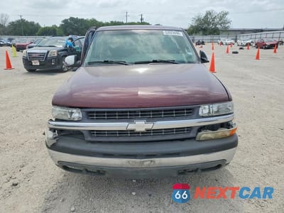 Piąte zdjęcie samochodu w środku: 2001 CHEVROLET SILVERADO C1500 VIN:1GCEC19T11E262355 - miniatura