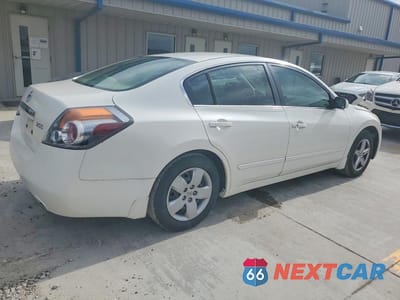 Trzecie zdjęcie samochodu z tyłu: 2008 NISSAN ALTIMA 2.5 VIN:1N4AL21E28N545011 - miniatura
