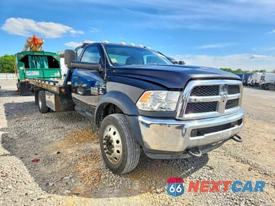 Czwarte zdjęcie samochodu z boku: 2015 RAM 5500 VIN:3C7WRNDL3FG594625 - miniatura