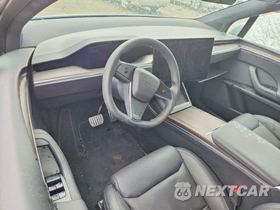 Zdjęcie 8 z 12 samochodu: 2025 TESLA MODEL X VIN:7SAXCBE50SF469862 - miniatura
