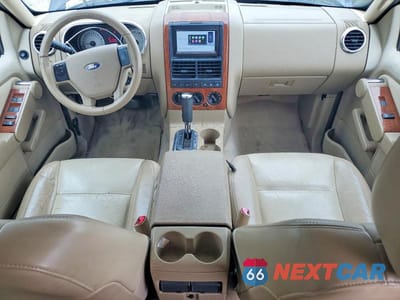 Zdjęcie 8 z 12 samochodu: 2007 FORD EXPLORER EDDIE BAUER VIN:1FMEU74E97UA54985 - miniatura