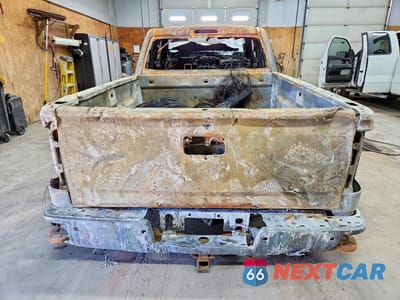 Zdjęcie 6 z 12 samochodu: 2018 GMC SIERRA K1500 SLT VIN:1GTV2NEC5JZ120440 - miniatura