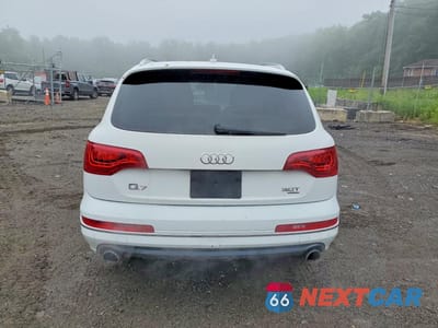 Zdjęcie 6 z 12 samochodu: 2015 AUDI Q7 PREMIUM PLUS VIN:WA1LGAFE7FD029900 - miniatura