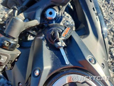 Zdjęcie 8 z 9 samochodu: 2025 KAWASAKI EX650 R VIN:ML5EXER18SDAG4219 - miniatura