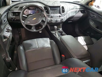 Zdjęcie 8 z 12 samochodu: 2018 CHEVROLET IMPALA LT VIN:2G1105S33J9178378 - miniatura