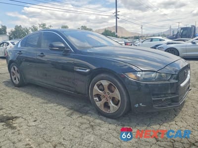Czwarte zdjęcie samochodu z boku: 2017 JAGUAR XE VIN:SAJAR4BG8HA962887 - miniatura