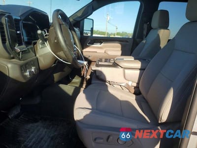 Zdjęcie 7 z 12 samochodu: 2025 GMC SIERRA K2500 SLE VIN:1GT4UME75SF282249 - miniatura