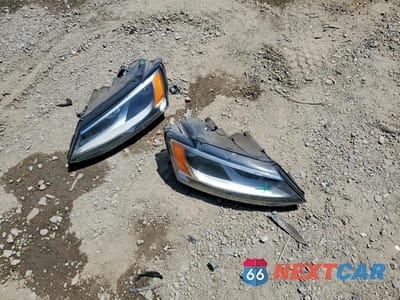 Zdjęcie 12 z 13 samochodu: 2014 VOLKSWAGEN JETTA BASE VIN:3VW2K7AJ7EM248489 - miniatura