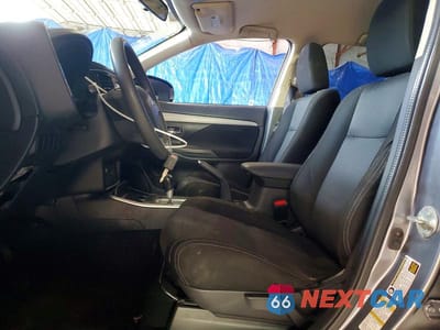 Zdjęcie 7 z 13 samochodu: 2018 MITSUBISHI OUTLANDER ES VIN:JA4AD2A31JJ002794 - miniatura
