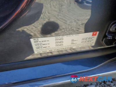 Zdjęcie 12 z 12 samochodu: 2018 TESLA MODEL S VIN:5YJSA1E28JF261207 - miniatura