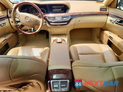 Zdjęcie 8 z 13 samochodu: 2008 MERCEDES-BENZ S 550 4MATIC VIN:WDDNG86X78A157170 - miniatura