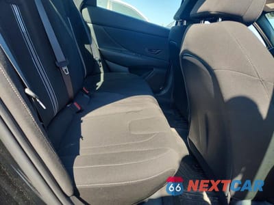 Zdjęcie 10 z 12 samochodu: 2025 HYUNDAI ELANTRA SEL SPORT VIN:KMHLM4DG6SU880015 - miniatura