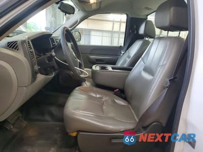 Zdjęcie 7 z 12 samochodu: 2007 CHEVROLET SILVERADO LS VIN:1GCEC14C97Z555073 - miniatura