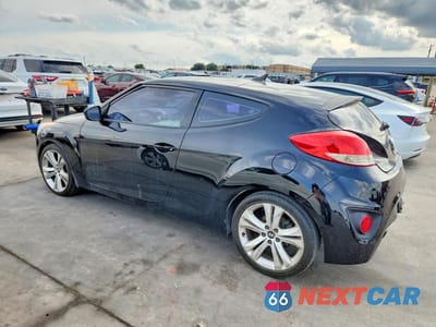 Drugie zdjęcie samochodu z przodu: 2013 HYUNDAI VELOSTER BASE VIN:KMHTC6AD0DU107262 - miniatura