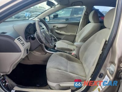 Zdjęcie 7 z 12 samochodu: 2009 TOYOTA COROLLA LE VIN:1NXBU40E99Z022189 - miniatura