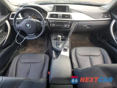 Zdjęcie 8 z 13 samochodu: 2018 BMW 320 XI VIN:WBA8A3C57JA494942 - miniatura