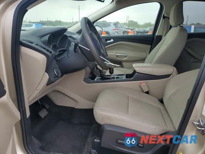 Zdjęcie 7 z 12 samochodu: 2018 FORD ESCAPE SE VIN:1FMCU9GD3JUA75098 - miniatura