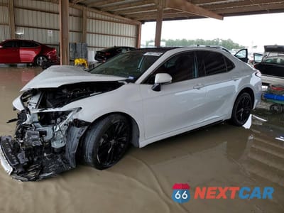 2024 TOYOTA CAMRY XSE 4T1K61AK8RU845127 - główne zdjęcie licytacji z USA - miniatura