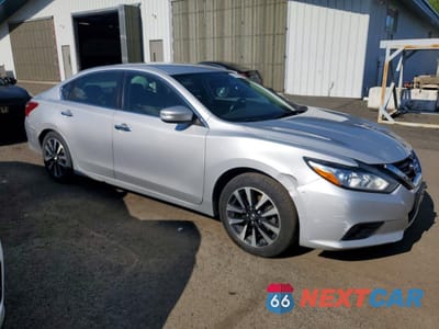 Czwarte zdjęcie samochodu z boku: 2018 NISSAN ALTIMA 2.5 SL VIN:1N4AL3AP4JC194286 - miniatura