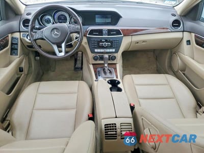 Zdjęcie 8 z 12 samochodu: 2014 MERCEDES-BENZ C 300 4MATIC VIN:WDDGF8AB9EA957245 - miniatura