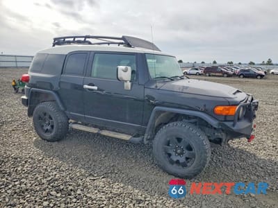 Czwarte zdjęcie samochodu z boku: 2007 TOYOTA FJ CRUISER BASE VIN:JTEBU11F170093784 - miniatura