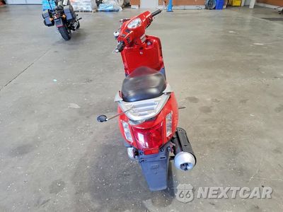 Czwarte zdjęcie samochodu z boku: 2015 KYMCO USA INC LIKE 200I VIN:LC2D2H129FC100130 - miniatura
