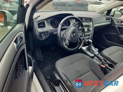 Zdjęcie 8 z 12 samochodu: 2016 VOLKSWAGEN GOLF S VIN:3VW217AU9GM053350 - miniatura