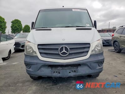 Piąte zdjęcie samochodu w środku: 2015 MERCEDES-BENZ SPRINTER 2500 VIN:WD3PE7DC7FP149285 - miniatura