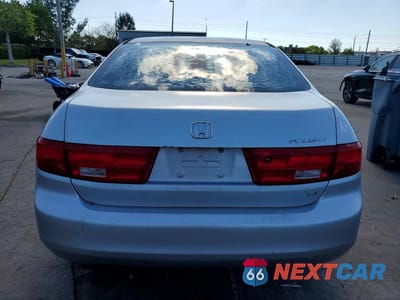 Zdjęcie 6 z 12 samochodu: 2005 HONDA ACCORD LX VIN:3HGCM56455G700707 - miniatura