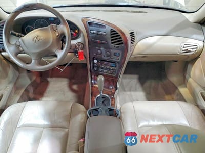 Zdjęcie 8 z 12 samochodu: 2002 OLDSMOBILE AURORA VIN:1G3GR64H524128107 - miniatura