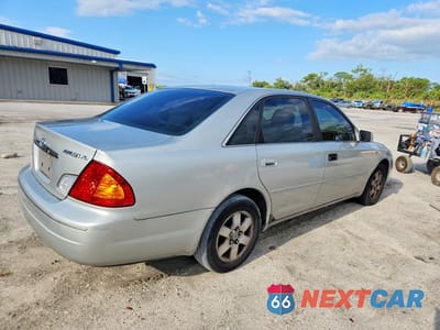 Trzecie zdjęcie samochodu z tyłu: 2001 TOYOTA AVALON XL VIN:4T1BF28B41U183403 - miniatura