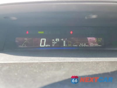 Zdjęcie 9 z 12 samochodu: 2012 TOYOTA PRIUS V THREE VIN:JTDZN3EU6C3158898 - miniatura