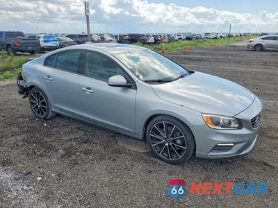 Czwarte zdjęcie samochodu z boku: 2017 VOLVO S60 DYNAMIC VIN:YV140MTL2H2431786 - miniatura