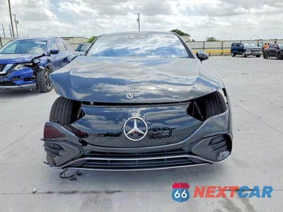 Piąte zdjęcie samochodu w środku: 2023 MERCEDES-BENZ EQE SEDAN 350 4MATIC VIN:W1KEG1CB4PF034296 - miniatura