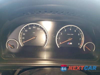 Zdjęcie 9 z 12 samochodu: 2013 BMW M5 VIN:WBSFV9C55DD096707 - miniatura