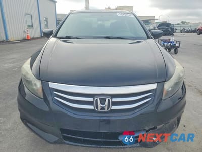 Piąte zdjęcie samochodu w środku: 2011 HONDA ACCORD SE VIN:1HGCP2F62BA098379 - miniatura