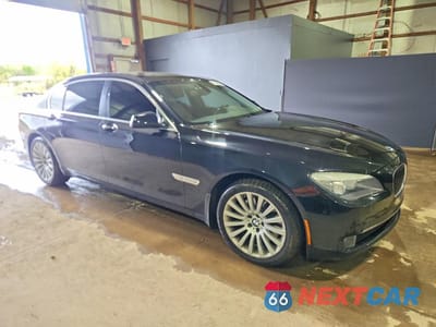 Czwarte zdjęcie samochodu z boku: 2012 BMW 750 LXI VIN:WBAKC8C51CC434787 - miniatura