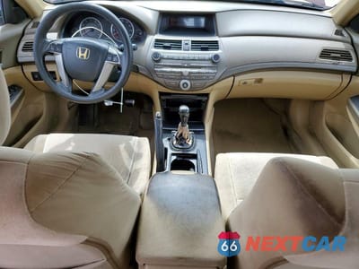 Zdjęcie 8 z 12 samochodu: 2008 HONDA ACCORD VIN:1HGCP25428A125590 - miniatura