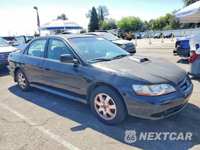 Czwarte zdjęcie samochodu z boku: 2001 HONDA ACCORD EX VIN:1HGCG66821A104687 - miniatura
