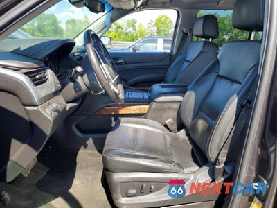 Zdjęcie 7 z 14 samochodu: 2018 CHEVROLET SUBURBAN C1500 PREMIER VIN:1GNSCJKC7JR199694 - miniatura